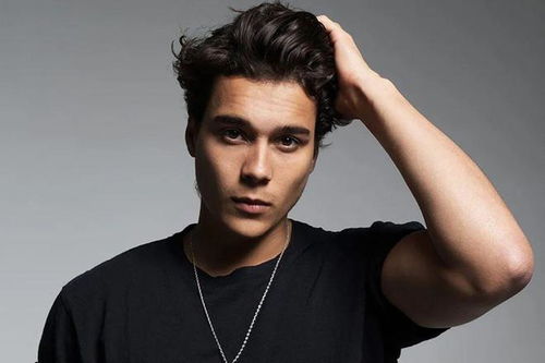 张恒曝郑爽私密聊天记录