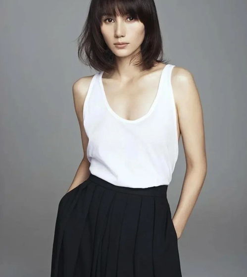 50岁于和伟老婆近照