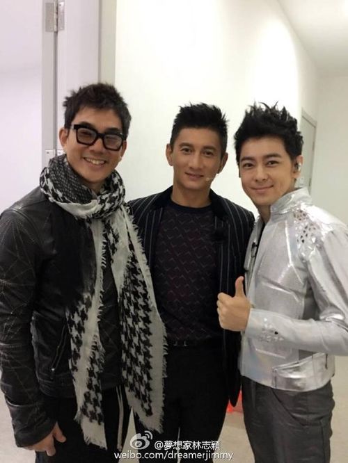 吴秀波年轻 吴秀波年轻时照片 吴秀波年轻 吴秀波年轻时照片