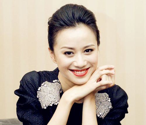 3米长抹香鲸2次搁浅沙滩死亡